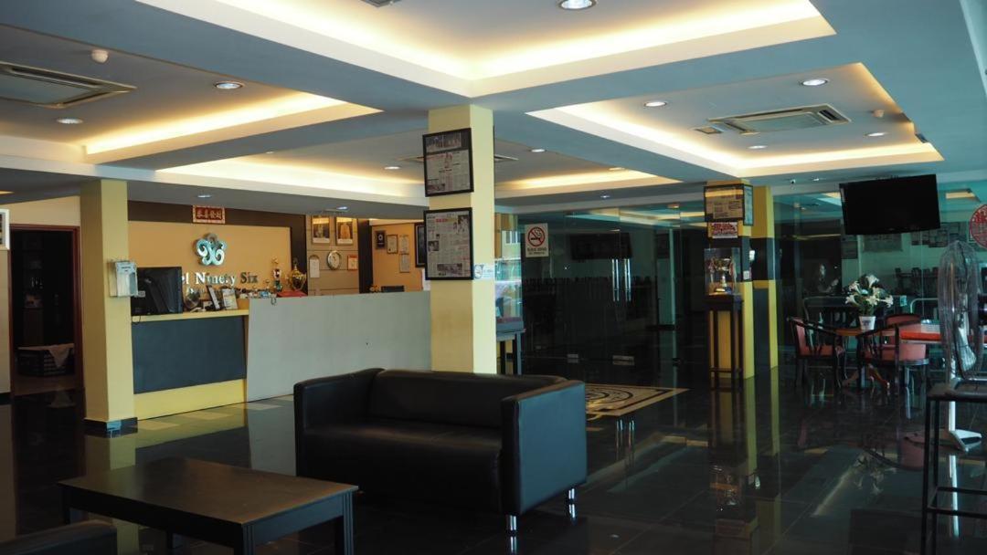 906 Hotel Melaka Raya Exteriör bild
